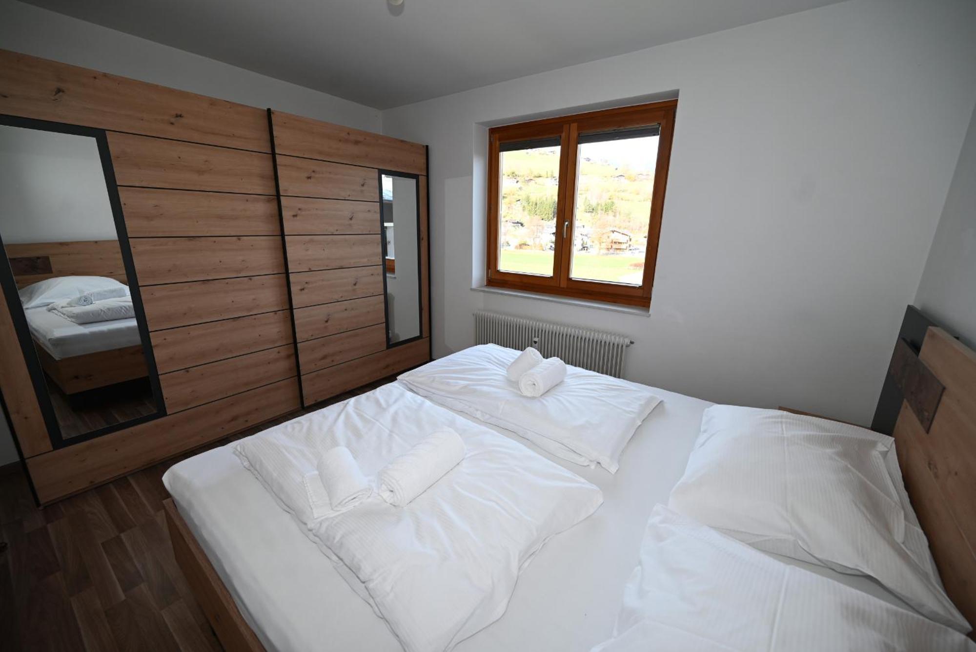 Apartement Karen Top 35 - By Four Seasons Apartments كابرون المظهر الخارجي الصورة